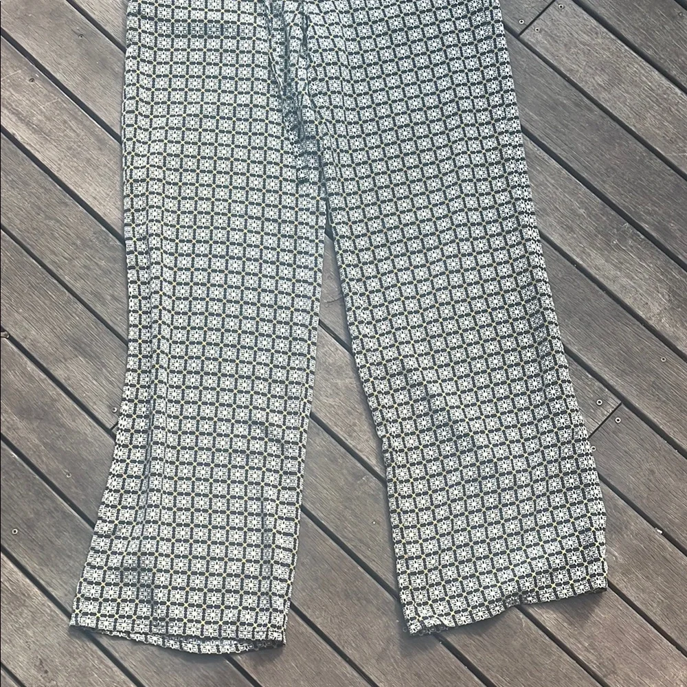Geometric Patterned Pants - Picture 2 of 7